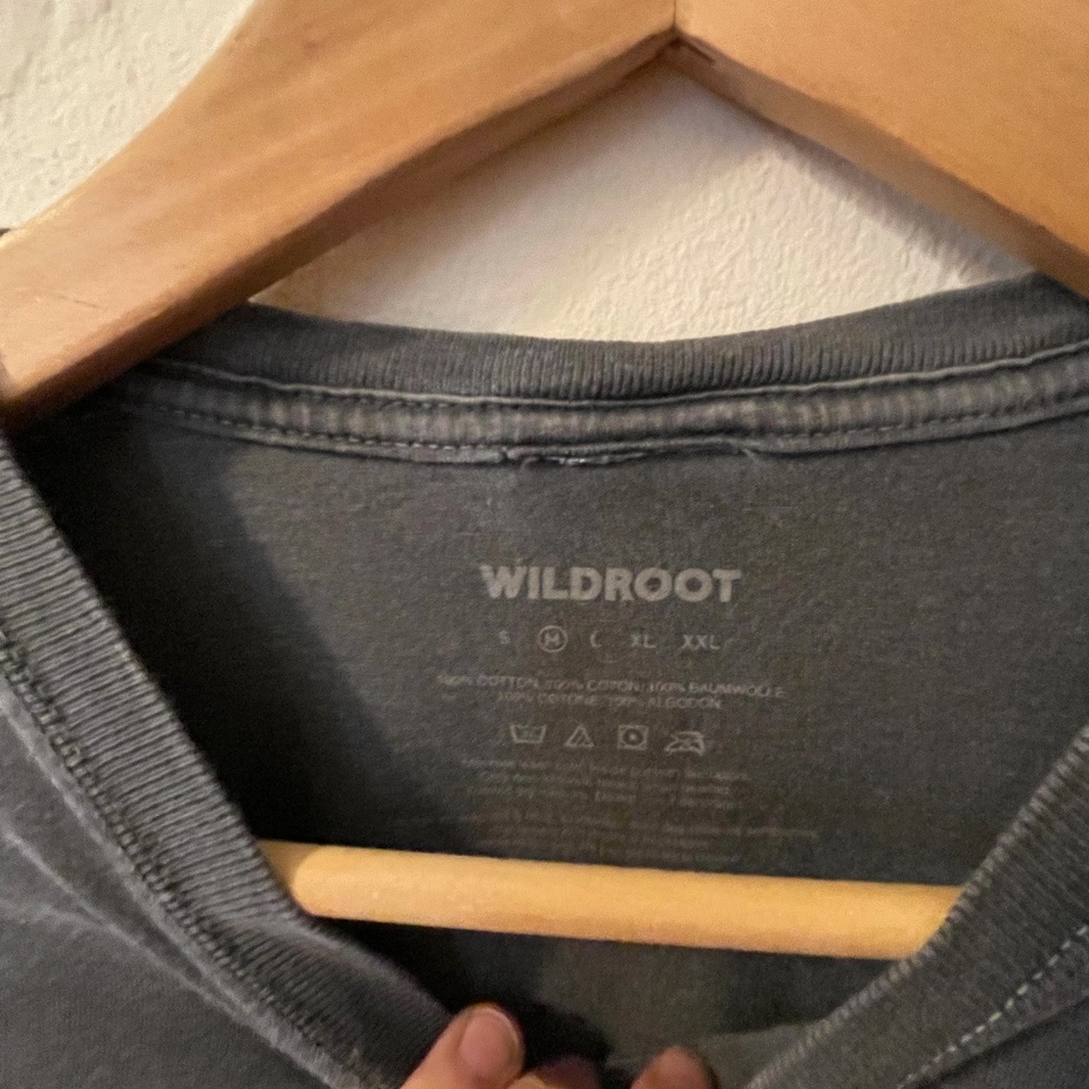 Wildroot Embroidered Tee - Picture 4 of 4